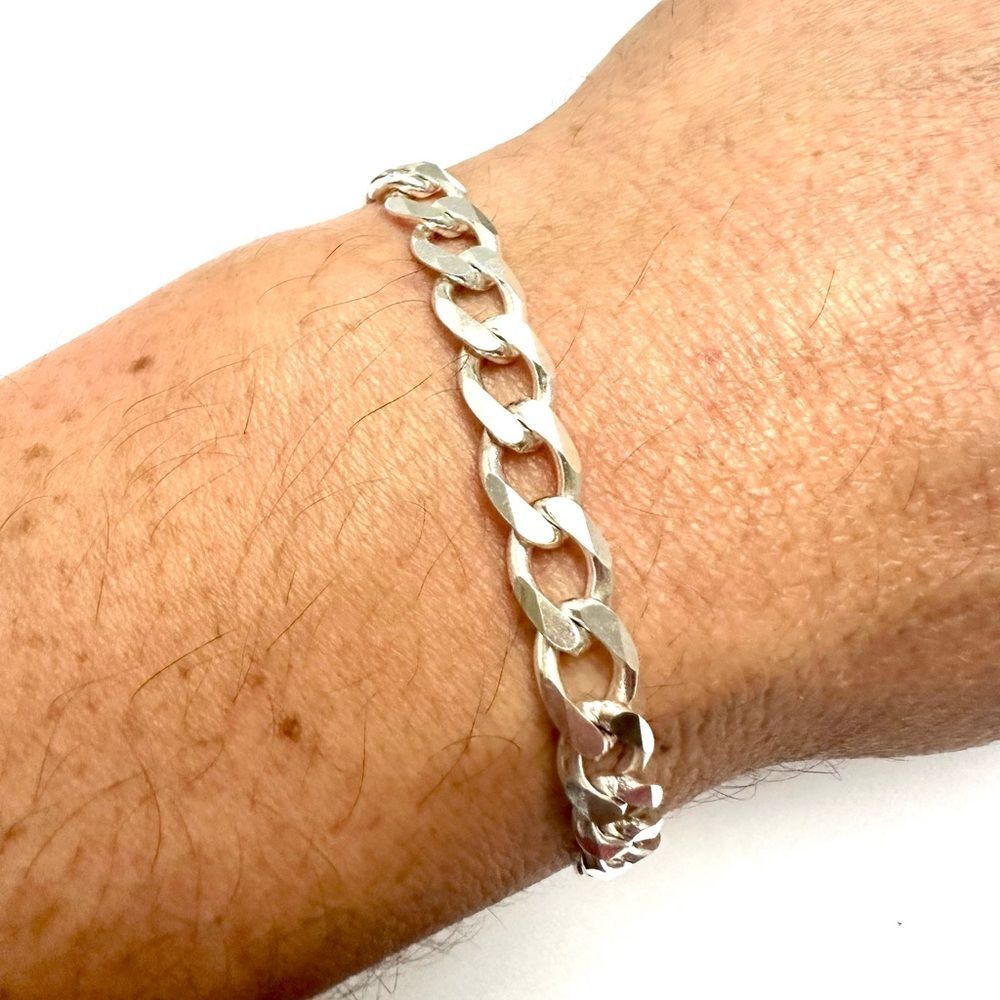 Solid Silver Curb Link Bracelet – Heavy – Approx. 9” – 20g – Wide Cuban Style